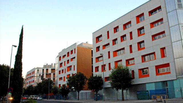139 Viviendas, Oficinas, Locales y Aparcamientos en la Estación de San Bernardo. Sevilla